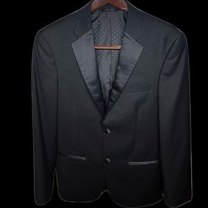Size 36 R Caravelli Black Jacket Suit